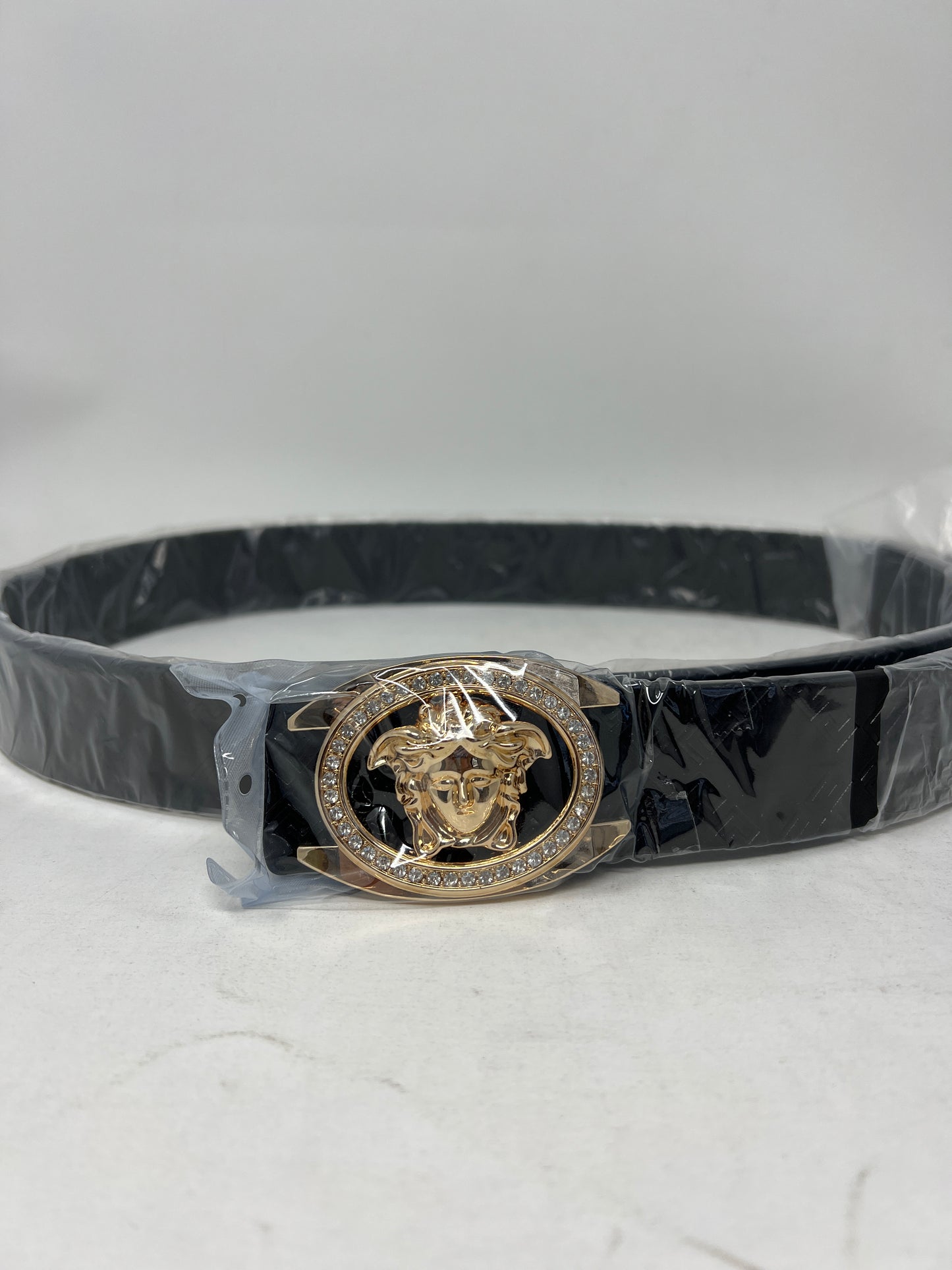 MEN VARIOUS DESIGNS BELTS