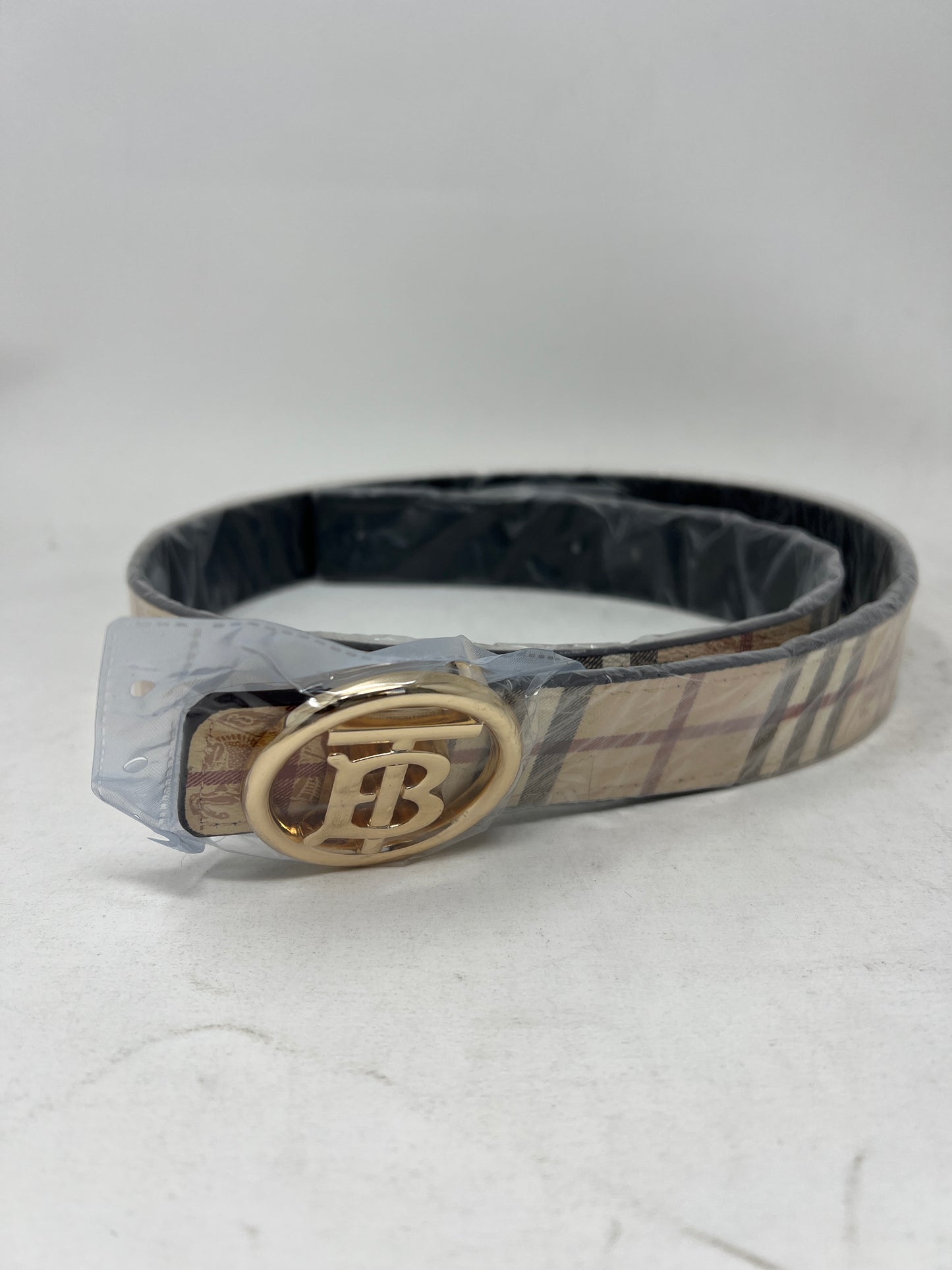 MEN VARIOUS DESIGNS BELTS